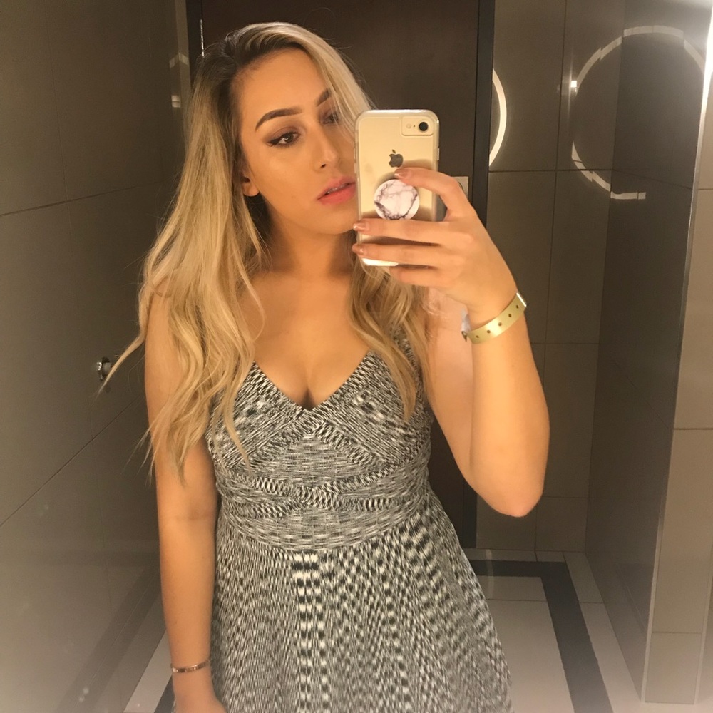 Meet your Posher, Nicole